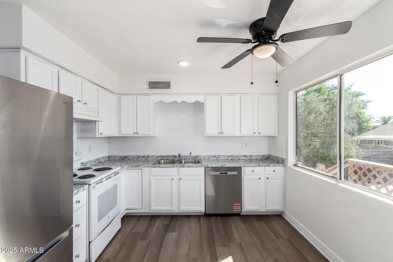 7613 Flower St, Phoenix, AZ 85033