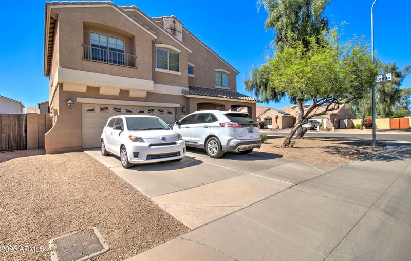 7614 69th Dr, Laveen, AZ 85339