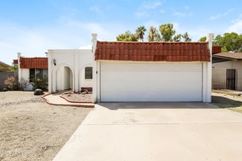 7616 44th Dr, Glendale, AZ 85301