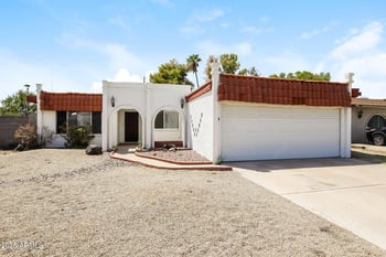 7616 44th Dr, Glendale, AZ 85301