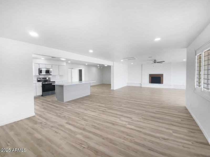7616 Mawson Rd, Mesa, AZ 85207