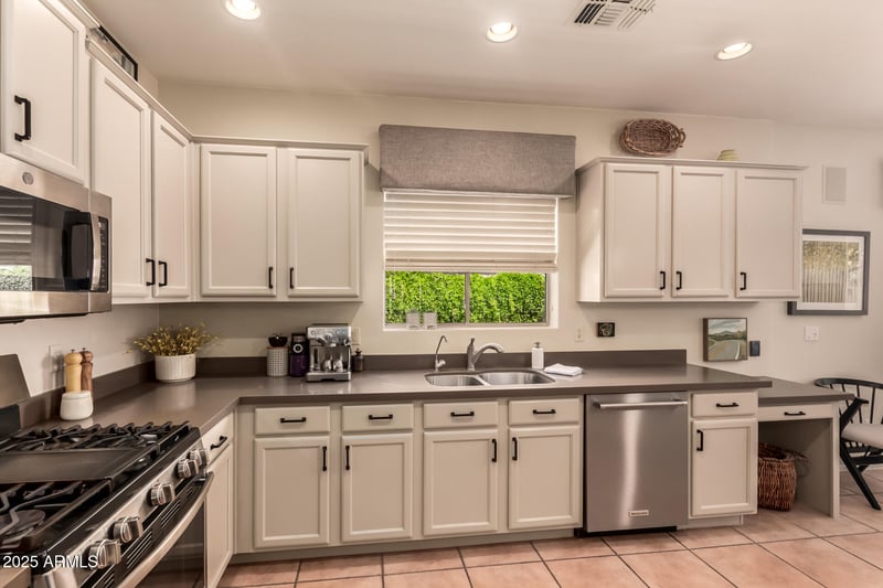 7617 Desert Honeysuckle Dr, Gold Canyon, AZ 85118