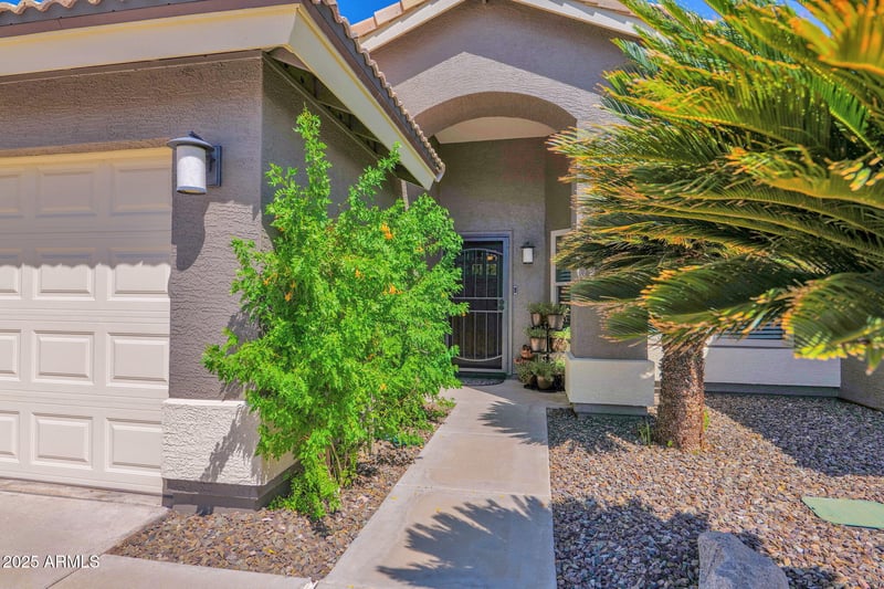 7618 Maui Ln, Peoria, AZ 85381