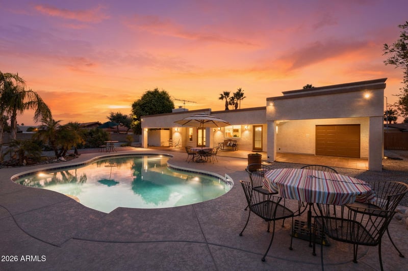 7618 W John Cabot Rd, Glendale, AZ 85308