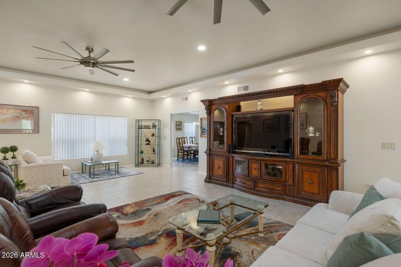 7618 W John Cabot Rd, Glendale, AZ 85308