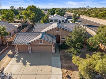 762 Calle Largo St, Mesa, AZ 85207