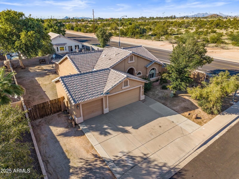 762 Calle Largo St, Mesa, AZ 85207