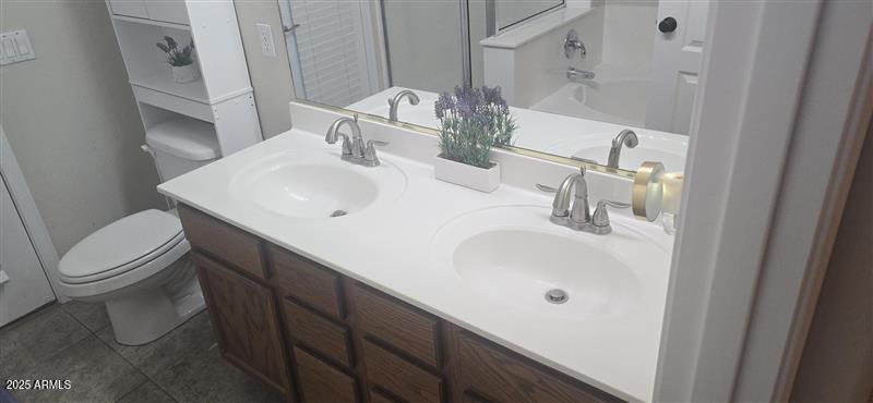 762 Leslie Ave, San Tan Valley, AZ 85140