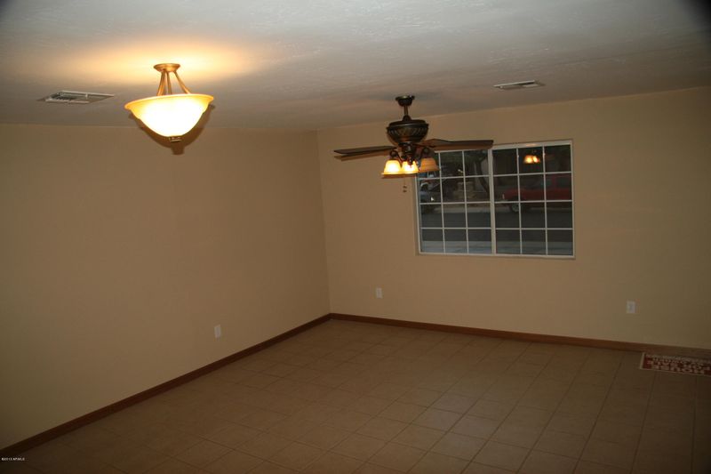 7620 W Meadowbrook Ave, Phoenix, AZ 85033