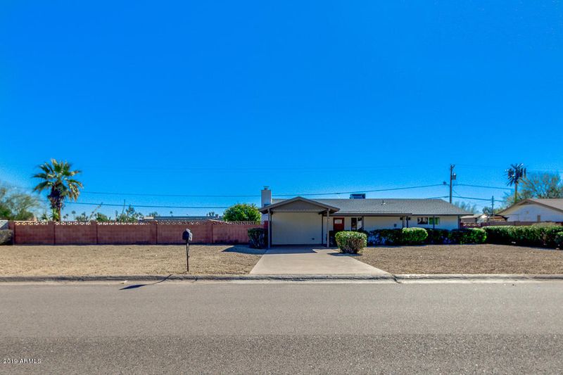 7621 E Akron St, Mesa, AZ 85207