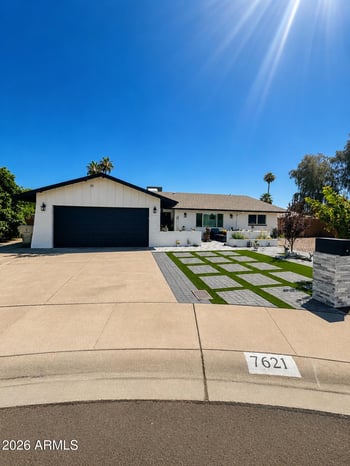 7621 48th Dr, Glendale, AZ 85301