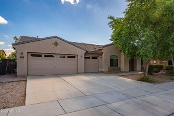 7621 W Peck Dr, Glendale, AZ 85303