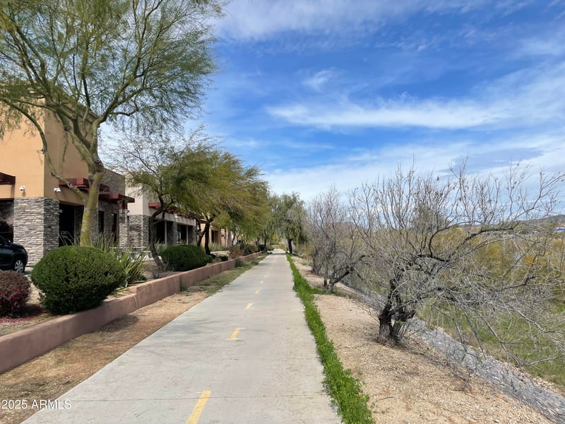 7622 Deer Valley Rd #-, Peoria, AZ 85382