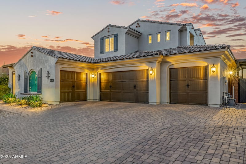 7622 Knoll St, Mesa, AZ 85207