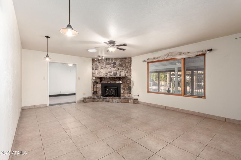7622 N 7th Ave, Phoenix, AZ 85021