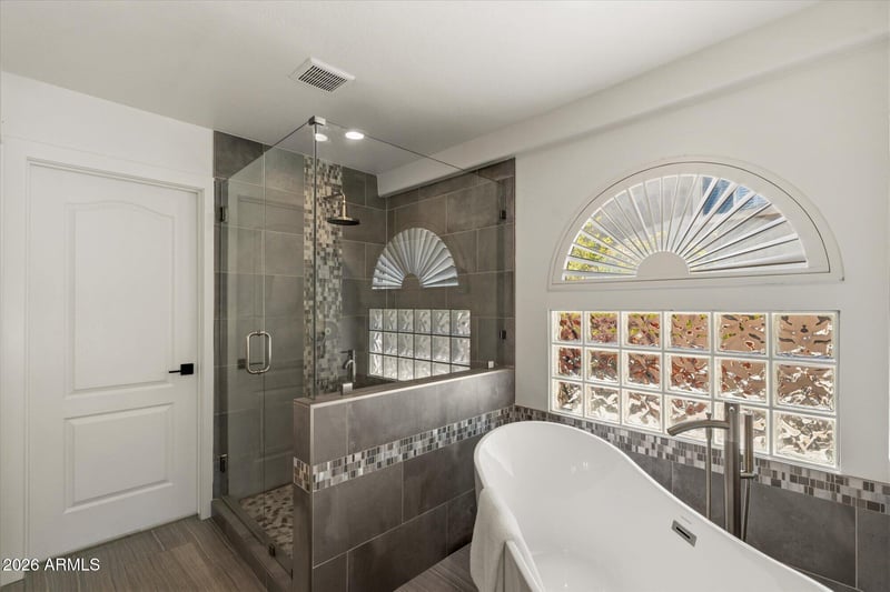 7624 E Tailfeather Dr, Scottsdale, AZ 85255