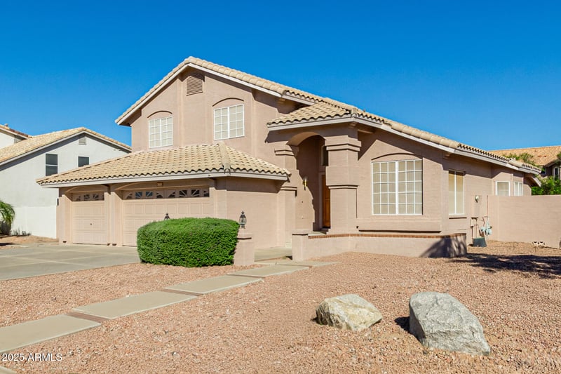 7624 Mauna Loa Ln, Peoria, AZ 85381