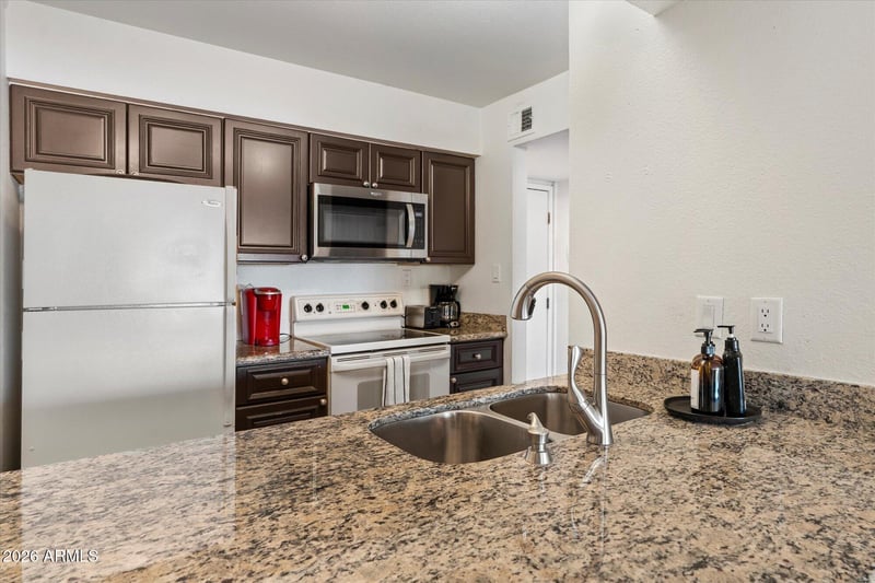 7625 Camelback Rd #B325, Scottsdale, AZ 85251