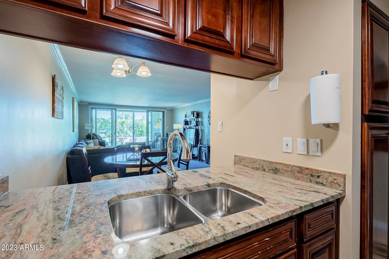 7625 E Camelback Rd #106A, Scottsdale, AZ 85251