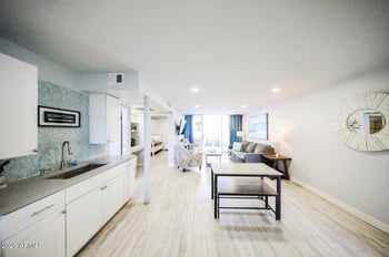 7625 Camelback Rd #B108, Scottsdale, AZ 85251