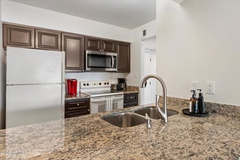 7625 Camelback Rd #B325, Scottsdale, AZ 85251
