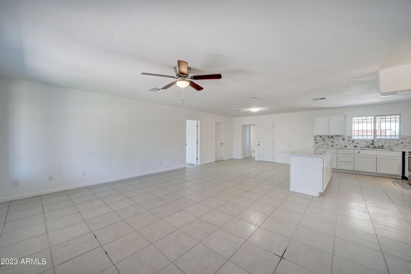 7625 W Fairmount Ave, Phoenix, AZ 85033