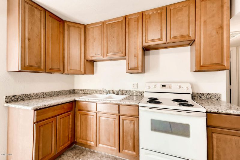 7625 W Sheila Ln, Phoenix, AZ 85033