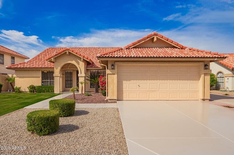 7626 Mcrae Way, Glendale, AZ 85308
