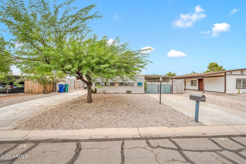 7628 E Garnet Ave, Mesa, AZ 85209
