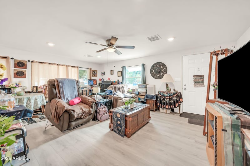 7628 E Garnet Ave, Mesa, AZ 85209