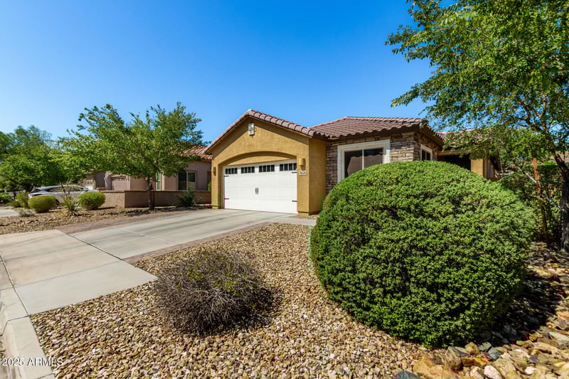 7628 Quail Track Dr, Peoria, AZ 85383