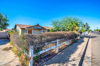 7629 Osborn Rd, Phoenix, AZ 85033