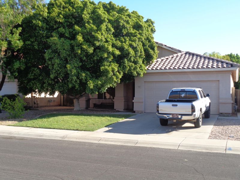 763 N Surfside Dr, Gilbert, AZ 85233