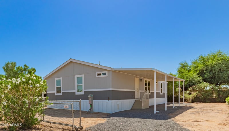 7633 Harmony Ave, Mesa, AZ 85209
