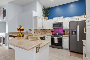 7633 W Foothill Dr, Peoria, AZ 85383