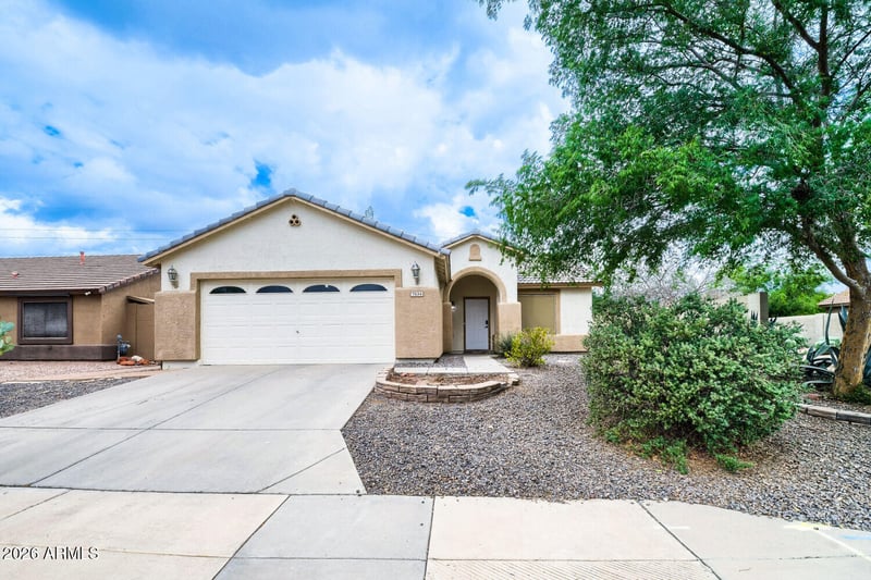 7634 Dover St, Mesa, AZ 85207