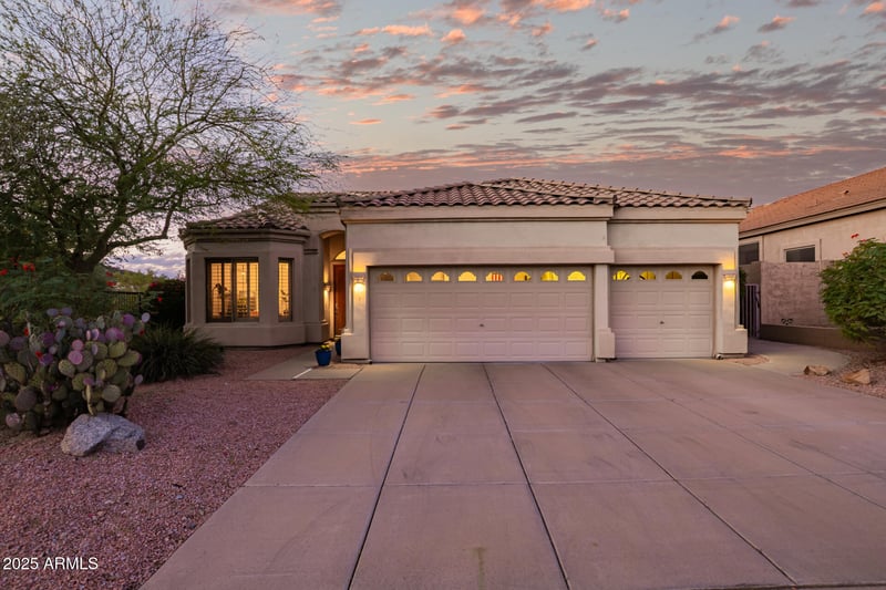 7636 Wolf Canyon St, Mesa, AZ 85207