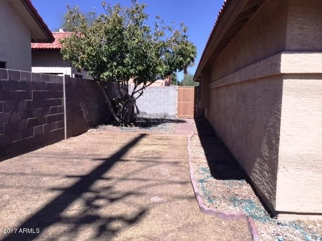 7637 W Mcrae Way, Glendale, AZ 85308