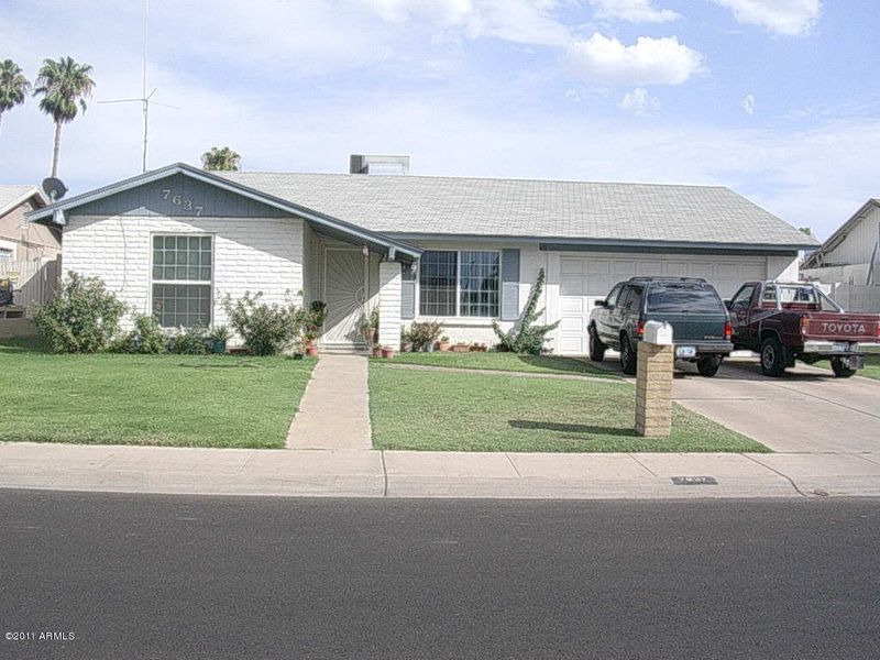 7637 W Montecito Ave, Phoenix, AZ 85033