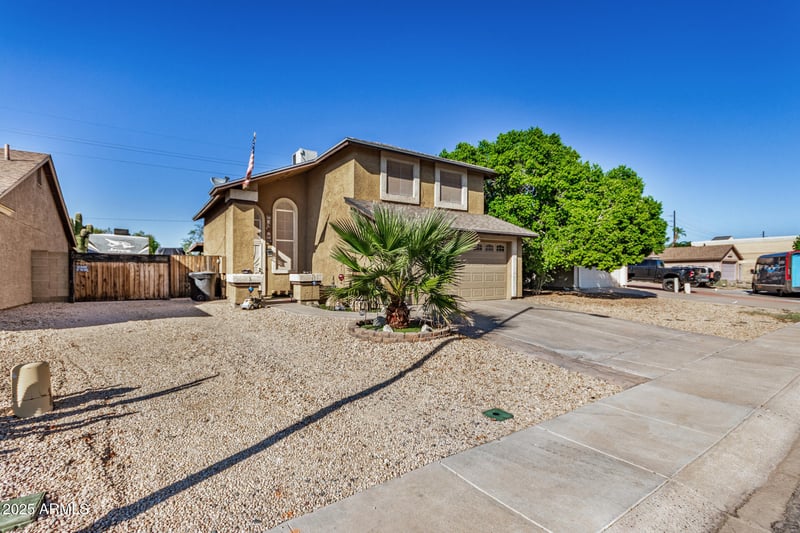 7638 Shaw Butte Dr, Peoria, AZ 85345