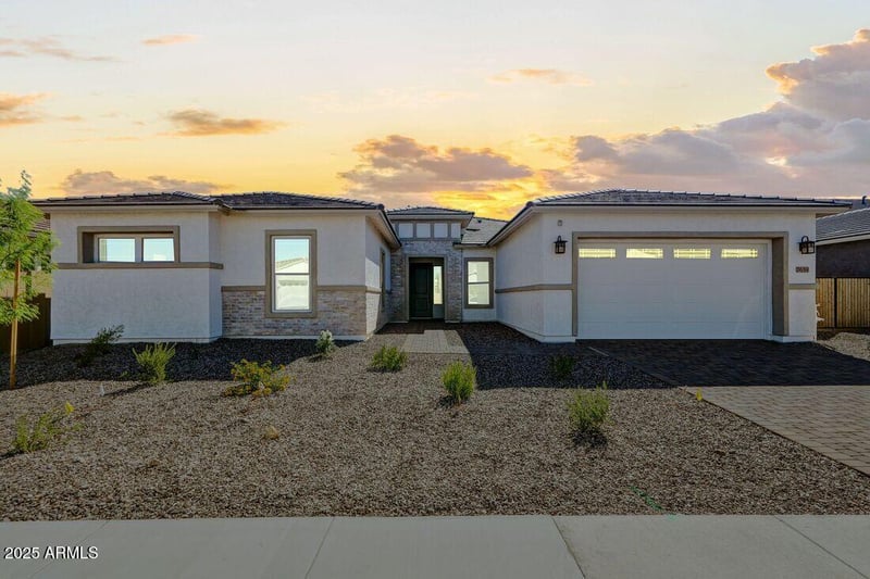 7639 Remuda Dr, Peoria, AZ 85383