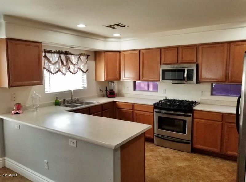 7640 W Claremont St, Glendale, AZ 85303