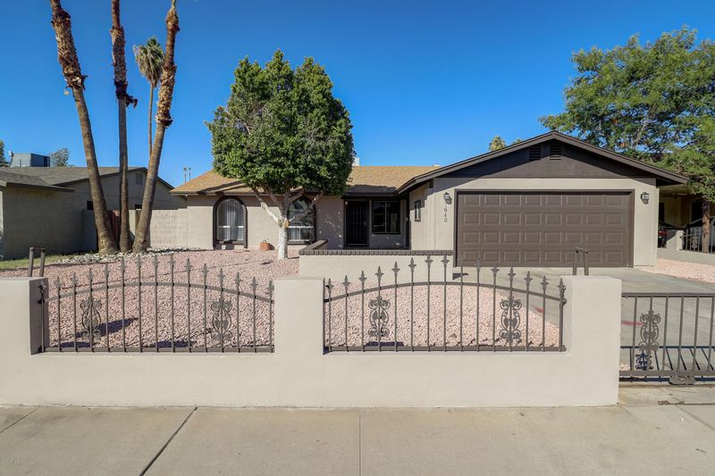 7640 W Heatherbrae Dr, Phoenix, AZ 85033