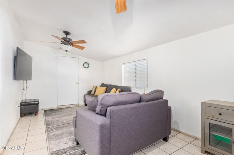 7643 W Whitton Ave, Phoenix, AZ 85033