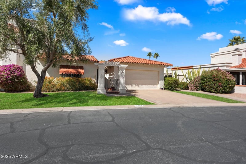 7644 Sandalwood Dr, Scottsdale, AZ 85250