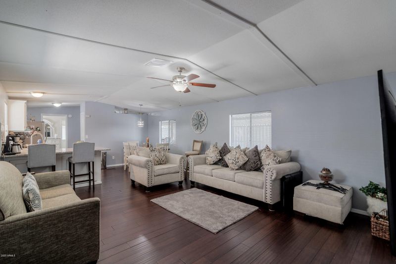 7645 E Garnet Ave, Mesa, AZ 85209