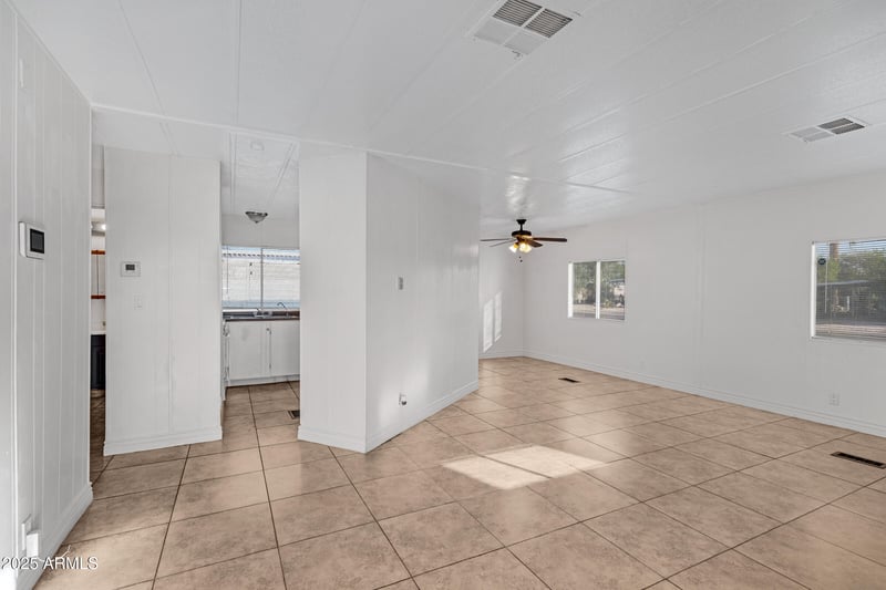 7646 Gale Ave, Mesa, AZ 85209