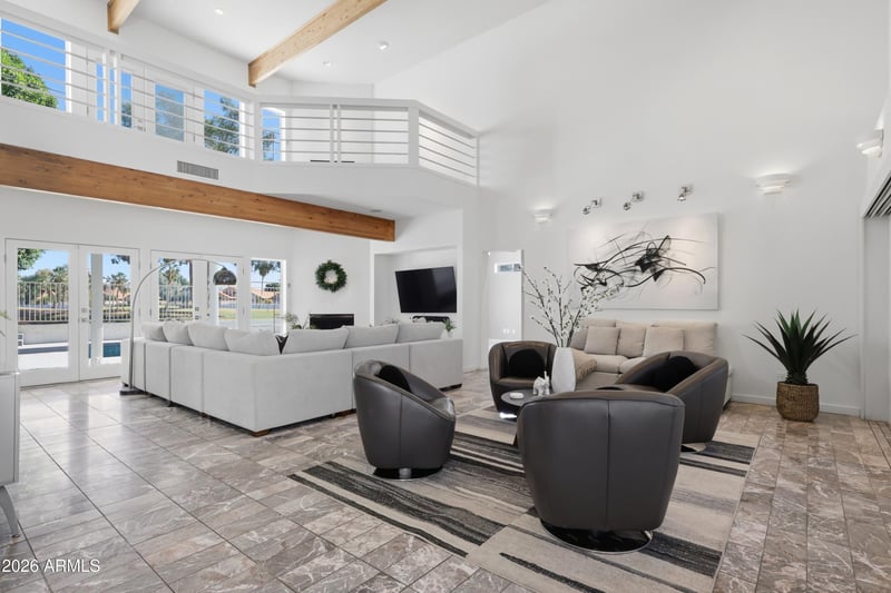 7646 W Julie Dr, Glendale, AZ 85308