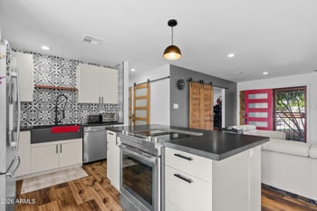 7647 Catalina Dr, Scottsdale, AZ 85251