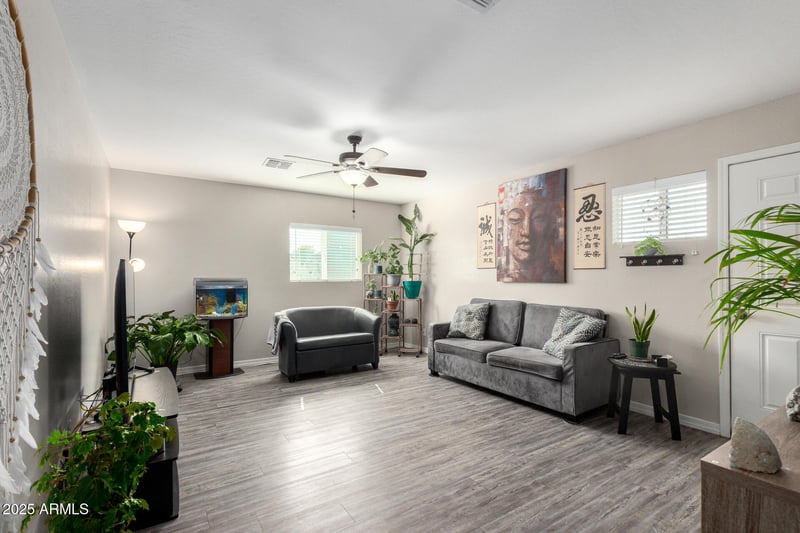 7649 Whitton Ave, Phoenix, AZ 85033